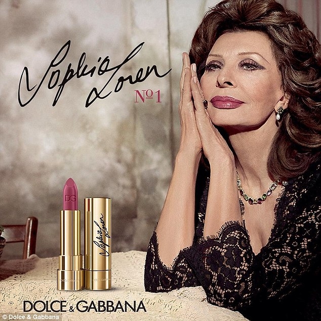 Seducatoare chiar si la 81 de ani! Sophie Loren intr-o reclama pentru Dolce & Gabbana