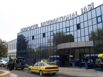 Aeroportul din Iaşi, în aşteptarea fluxului de pasageri din Moldova
