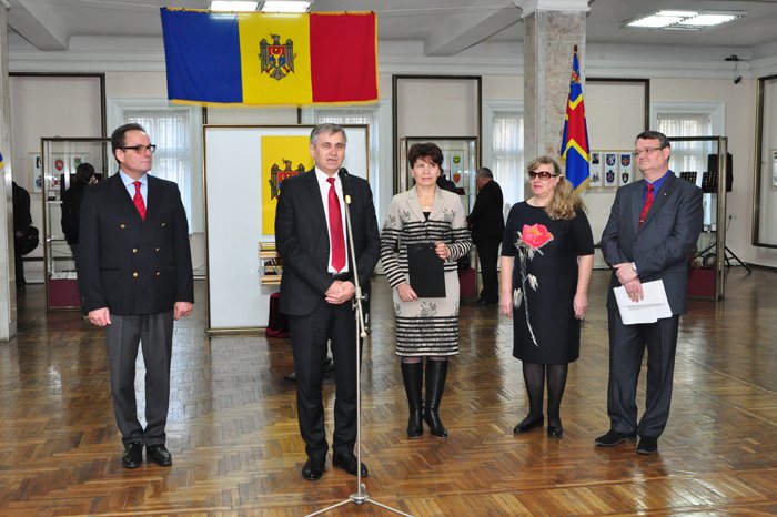 A fost inaugurată o expoziţie dedicată identităţilor heraldice ale R. Moldova