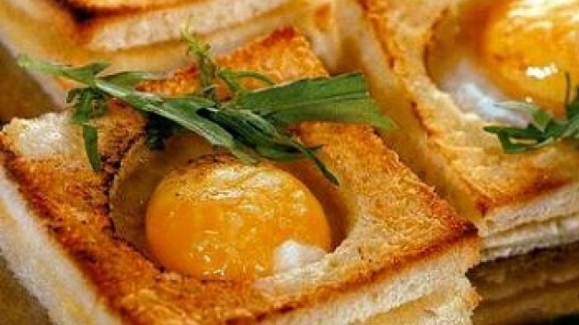 Американский сэндвич с жареным яйцом и беконом (Fried Egg Sandwich) - Intravelfood